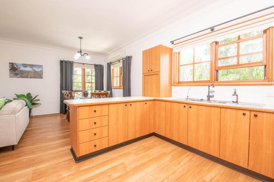 Thornleigh Cottage - Countryside Escape House in Canobolas