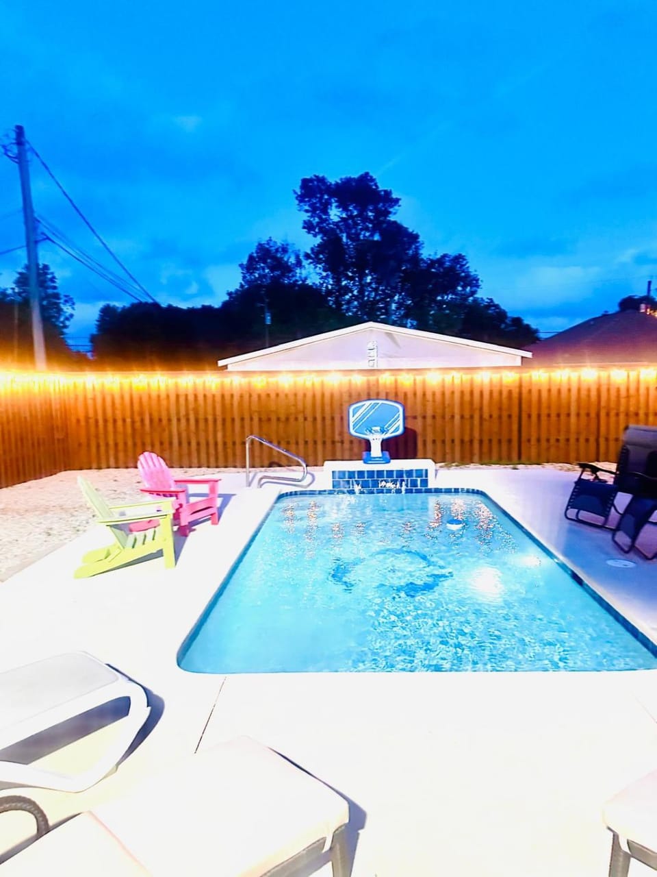 Swimming pool