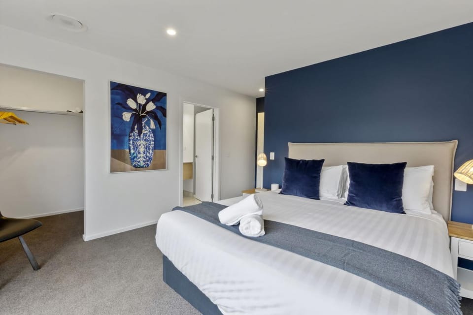 Family Friendly on Peasmoor - sleeps 8 House in Queenstown