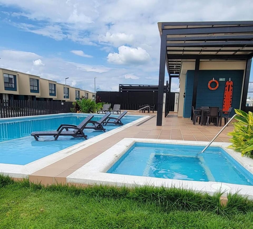 Pool view, Swimming pool