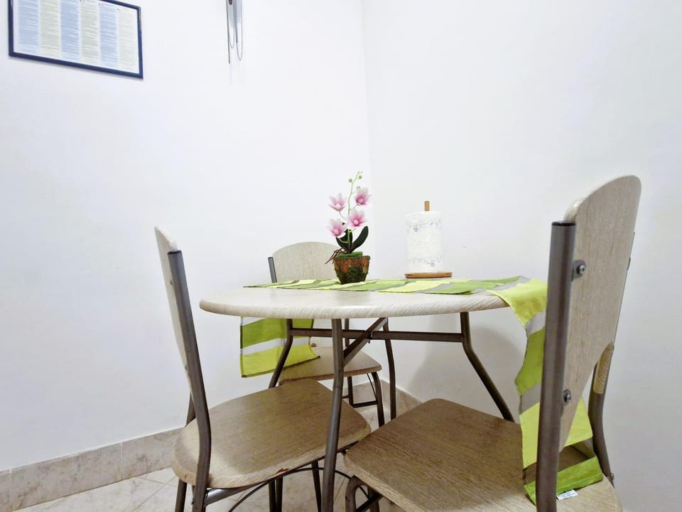 Communal lounge/ TV room, Kitchen or kitchenette, Communal kitchen