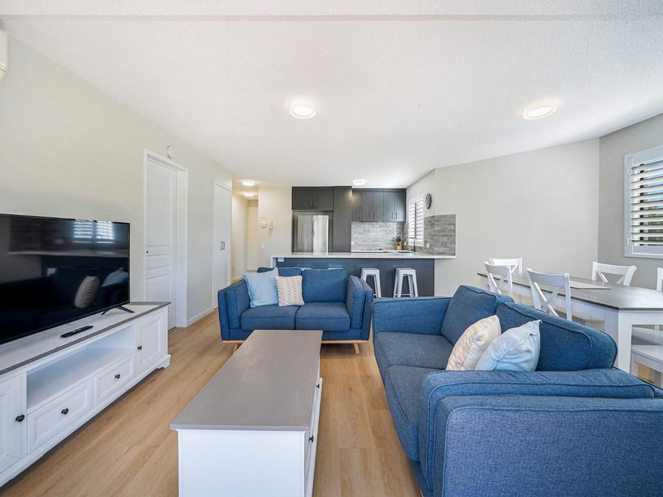 Meridian unit 4 Kings Beach QLD Apartment in Kings Beach