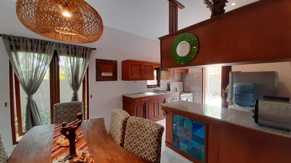 Sunny & Cozy Villa near so many prime beaches in Bali! Villa in Bali