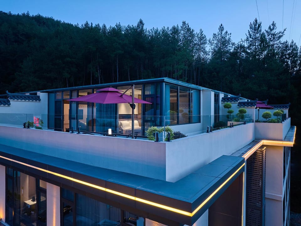 张家界四季来溪畔酒店Zhangjiajie Four Seasons Lai Hotel Hotel in Hubei