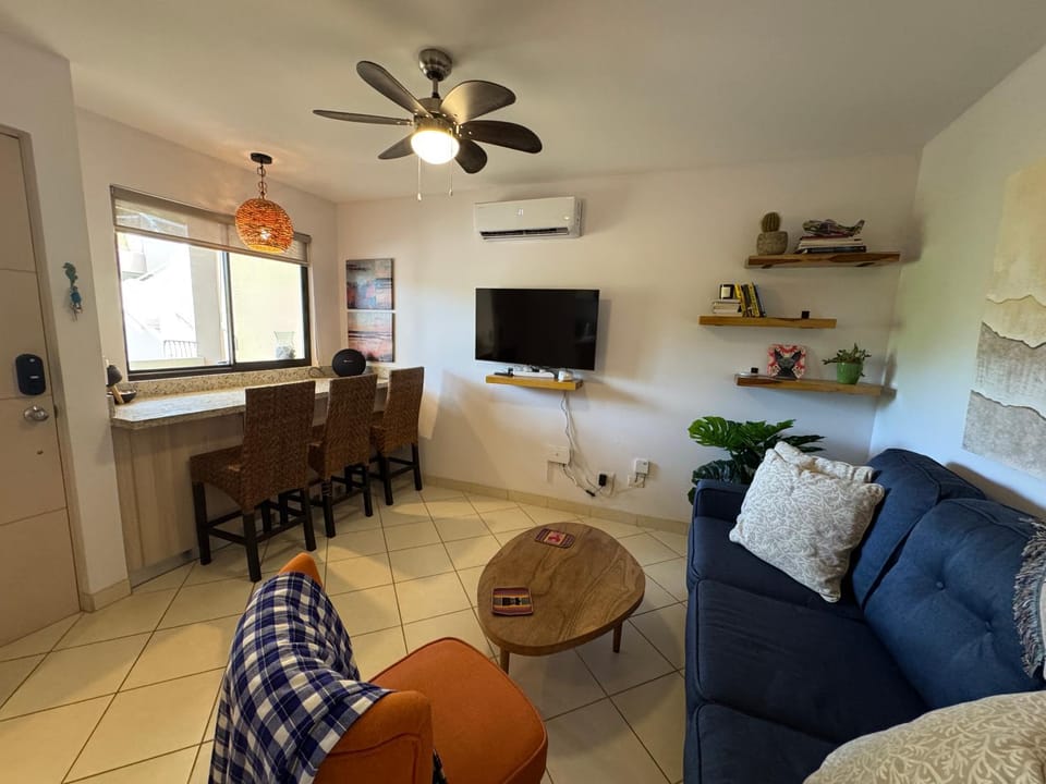 Charming Nook Second Floor Condo with Rooftop House in Coco