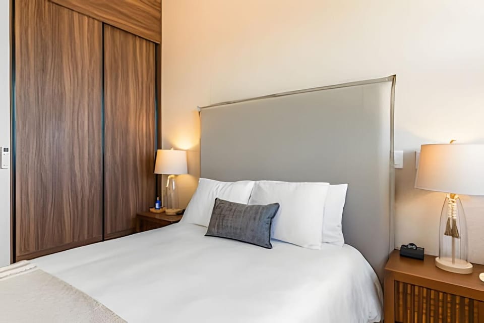 View (from property/room), Photo of the whole room, Bedroom