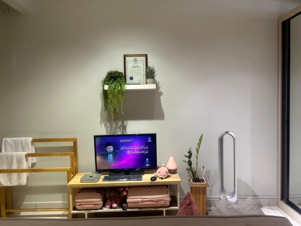 Lovely Luxury Poolview Apartment in Negeri Sembilan, Malaysia