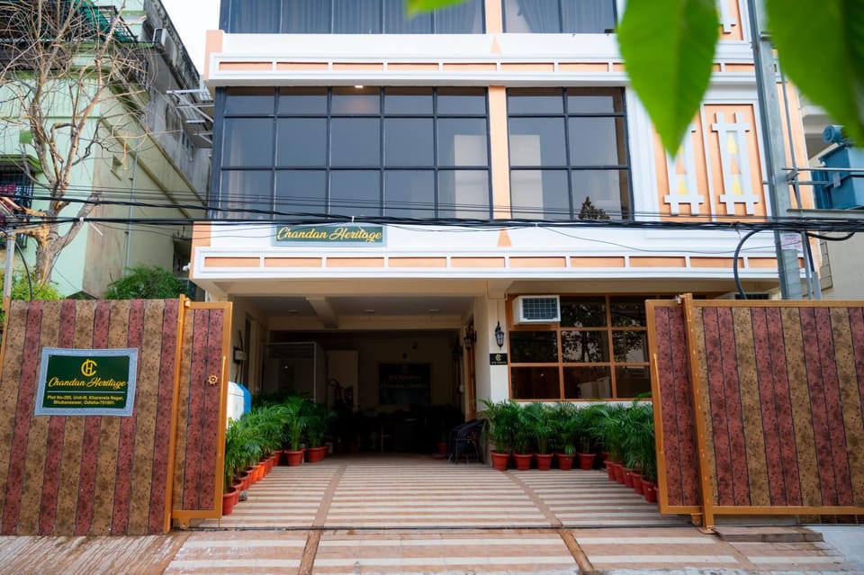 Facade/entrance, Day