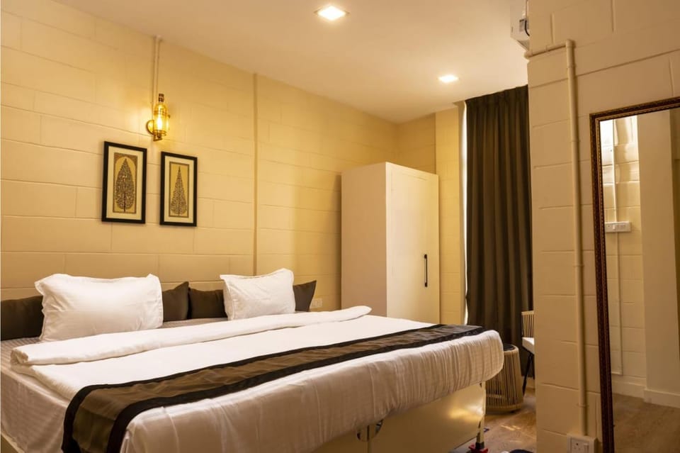 Bed, Photo of the whole room, Bedroom, wardrobe