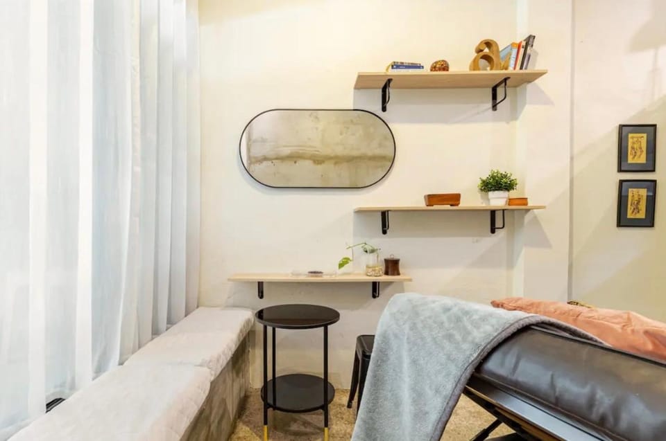 Bang Chak Studio Apartment in Bangkok