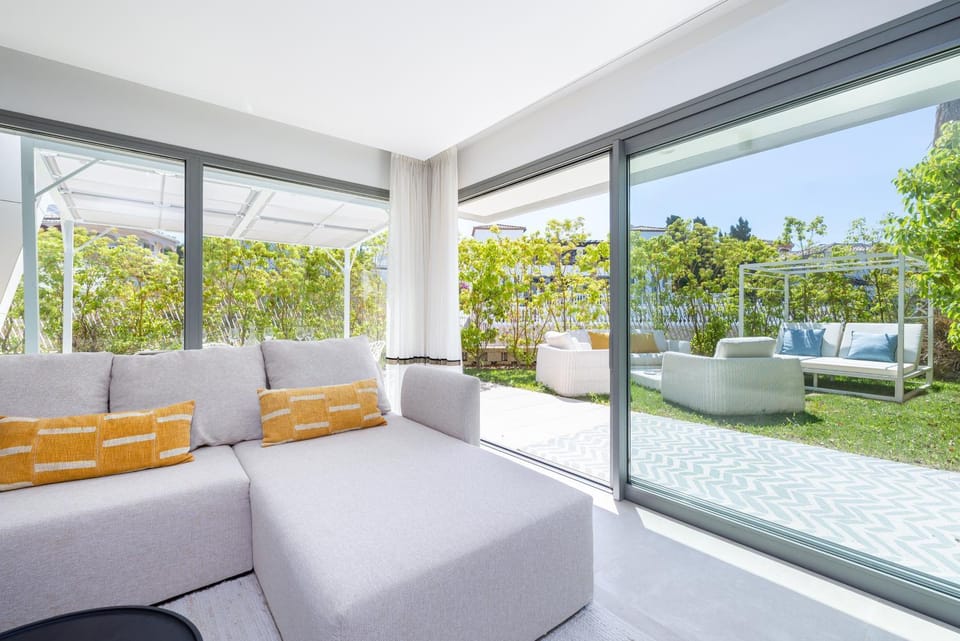 Seating area, Garden view