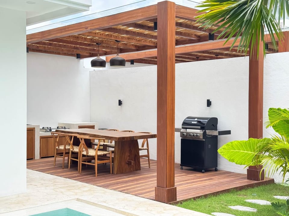 Patio, BBQ facilities, Kitchen or kitchenette, Dining area