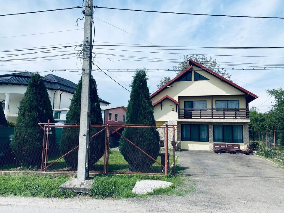 Property building, Garden, Garden view