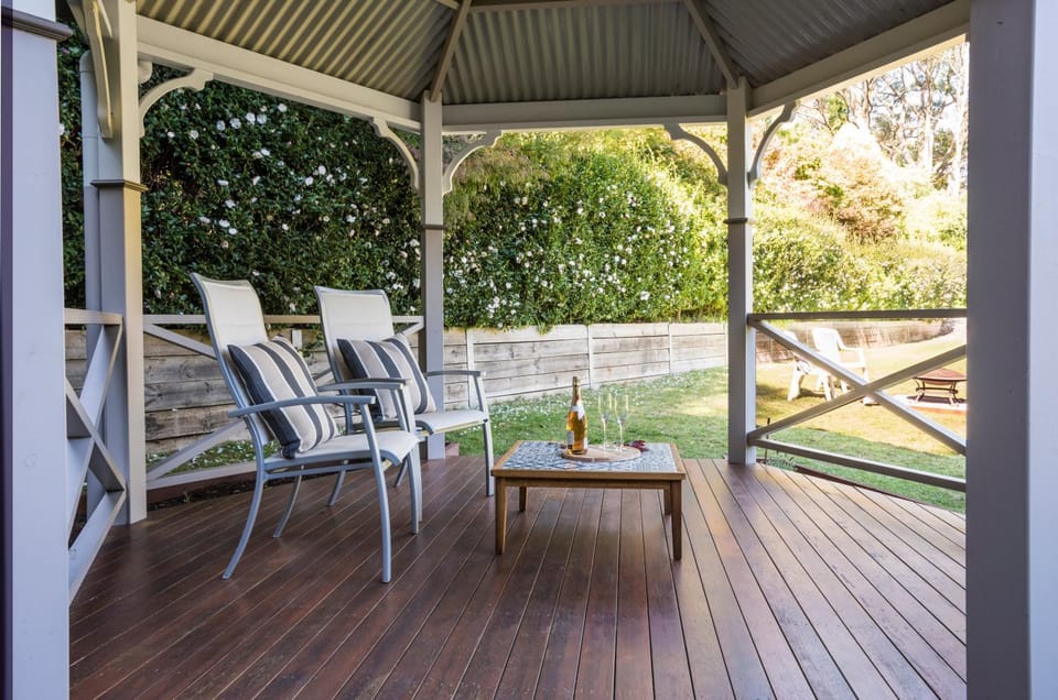 Patio, Garden, Balcony/Terrace, Garden view