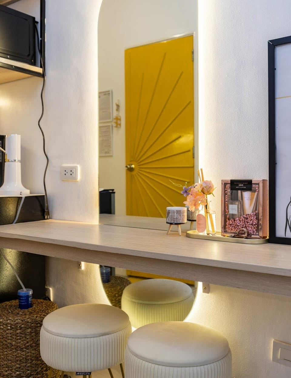 The Sunny Studio at Mandaue - CDU, ChongHua, UCMed Apartment in Lapu-Lapu City