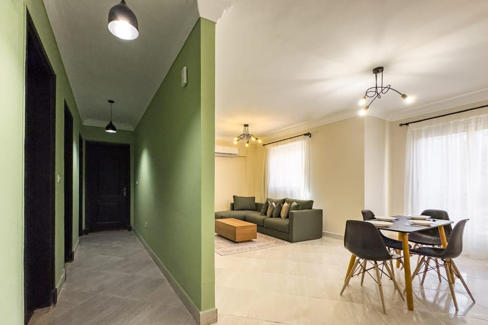 The 1BDR Grounded Cozy New Cairo- Free Airport Ride Apartment in New Cairo City