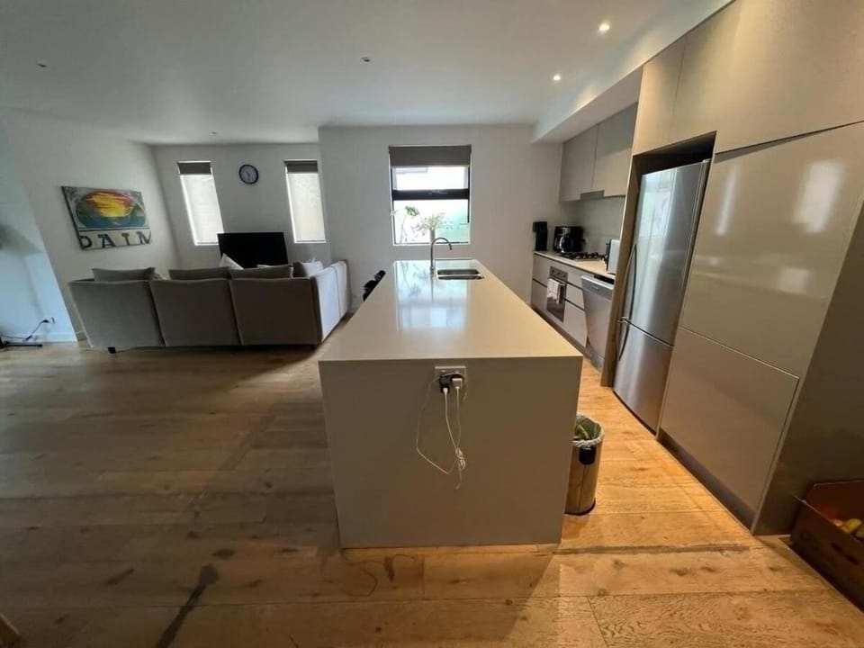 Kitchen or kitchenette, dishwasher, oven, stove