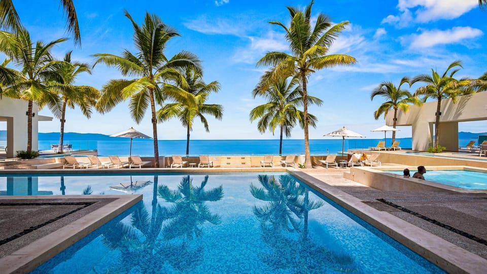 Day, Natural landscape, Beach, Pool view, Sea view, Swimming pool, sunbed