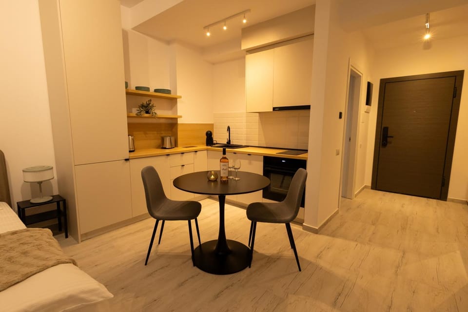 Hubix Suites - Casa del Mar C1 Apartment in Constanta
