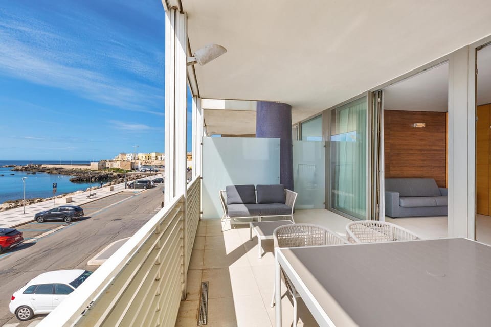 Balcony/Terrace, Living room, Sea view