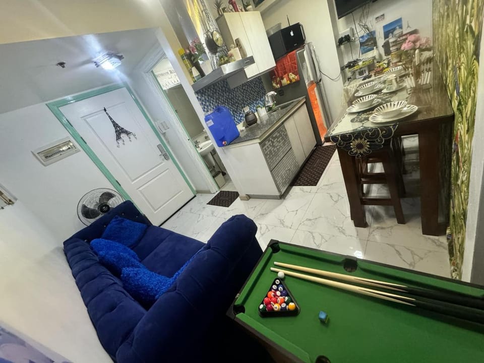 Apple Paris Azure Staycation Apartment hotel in Paranaque