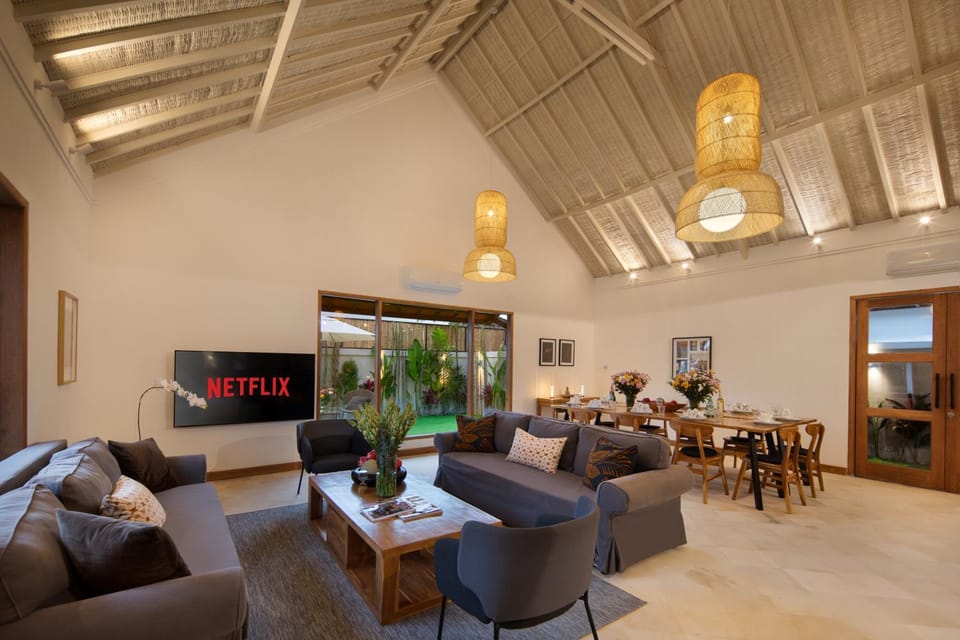 TV and multimedia, Living room, Seating area