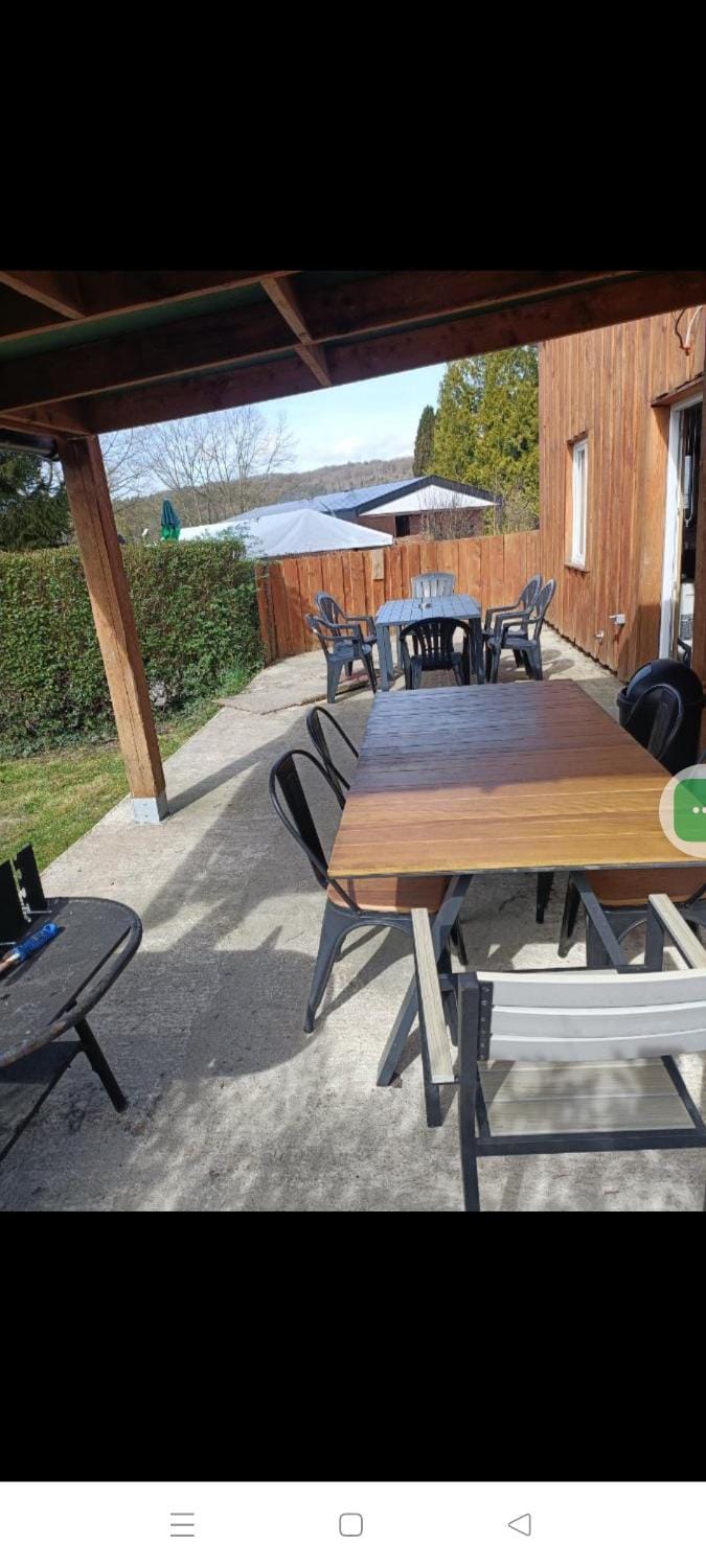 Chalet 5 personnes avec piscine Chalet in Belgium