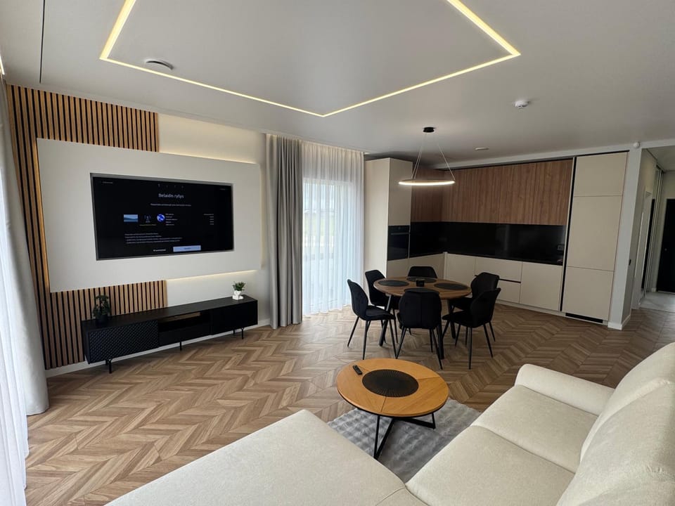 8 miegamų vietų SOLUNA vila šalia Klaipėdos House in Klaipėda