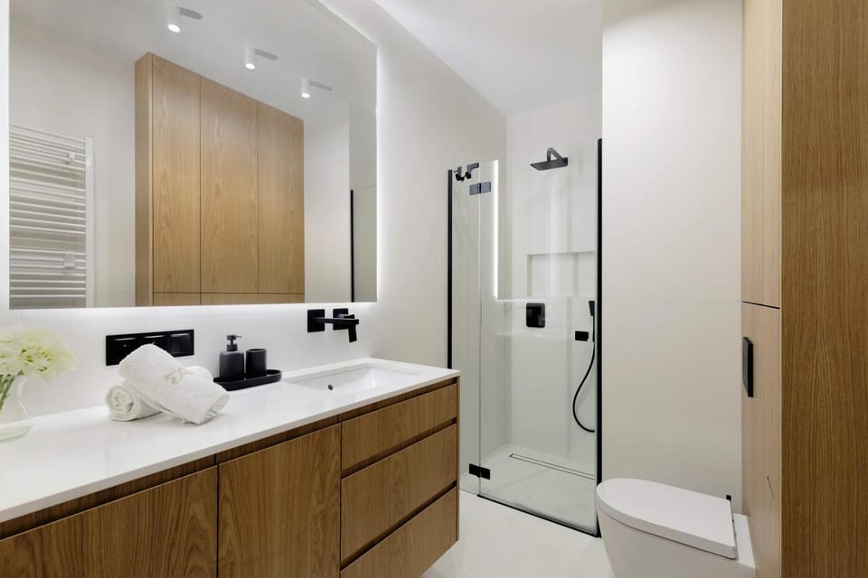 Shower, Bathroom, towels