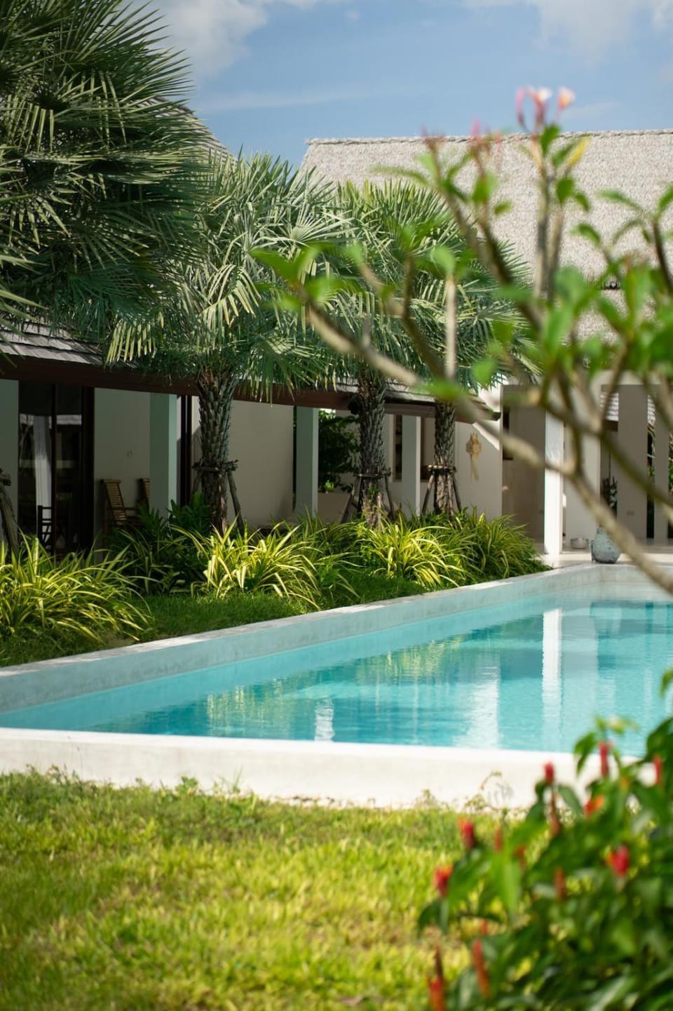 Luxury Beachfront Villa with Staff Villa in Ko Samui