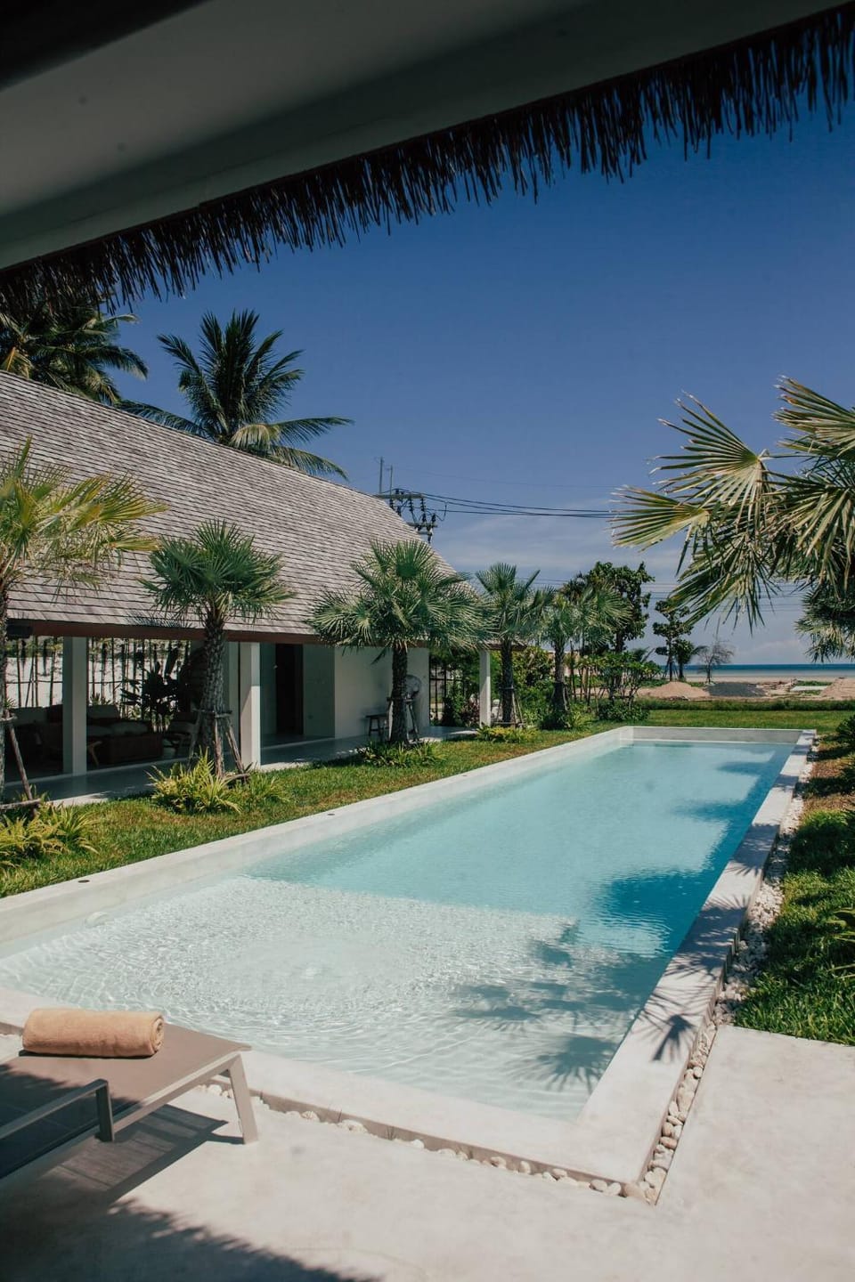 Luxury Beachfront Villa with Staff Villa in Ko Samui