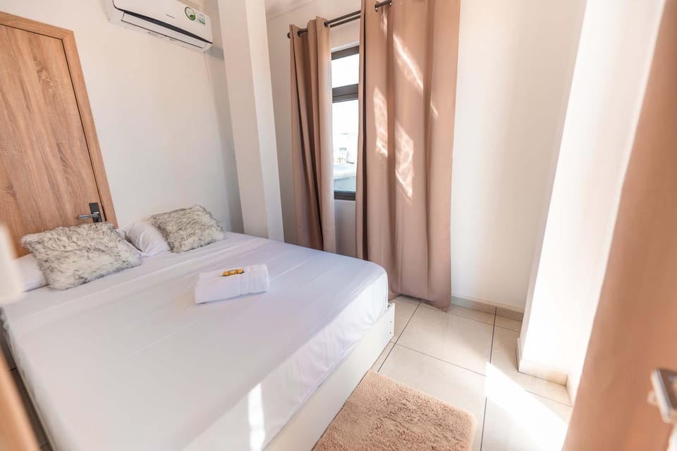 Modern Apt with Pool, Gym & Dedicated Office - GBHC6 Apartment in Grand Baie