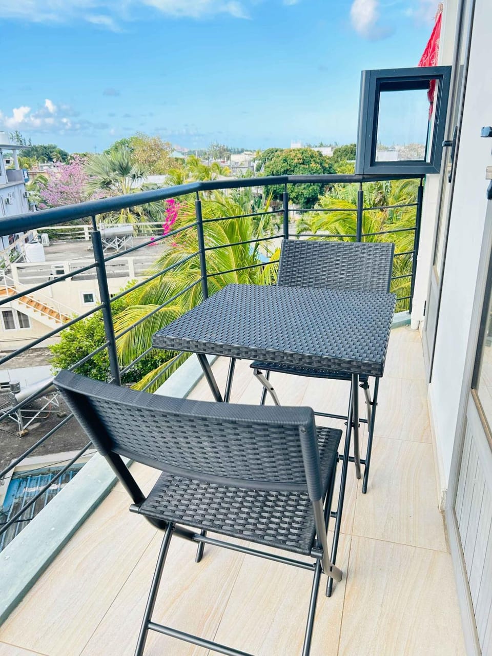 Modern Apt with Pool, Gym & Dedicated Office - GBHC6 Apartment in Grand Baie