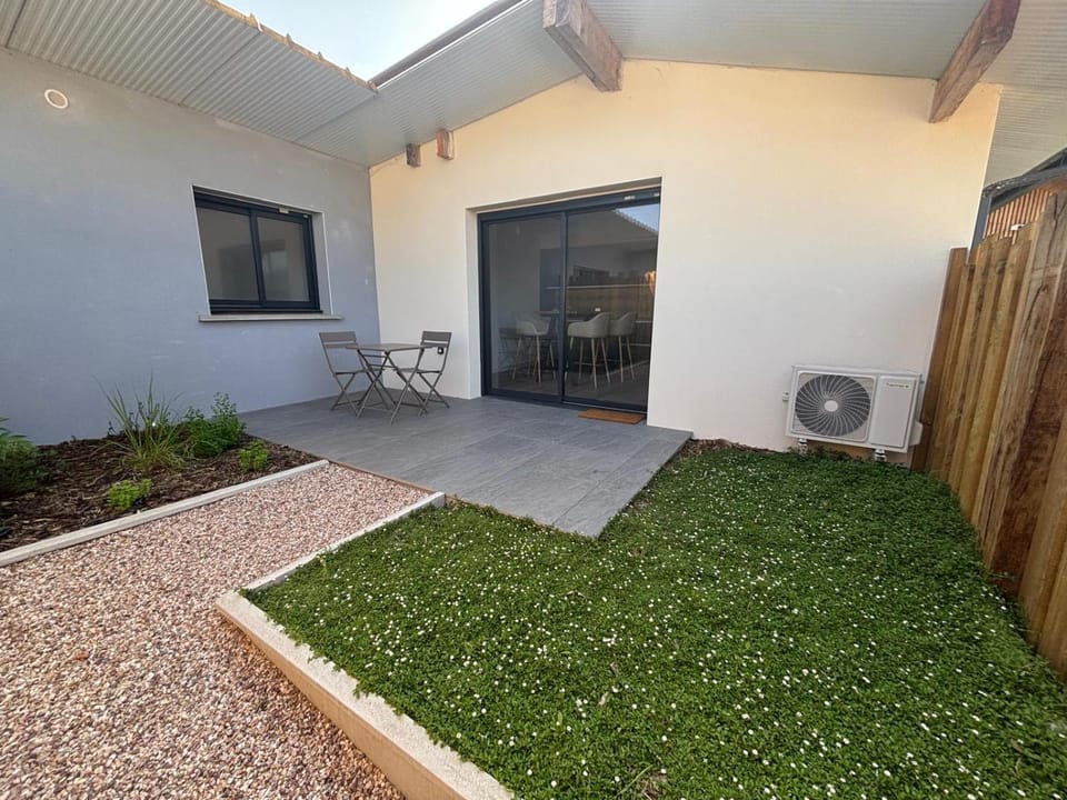 Spring, Garden view