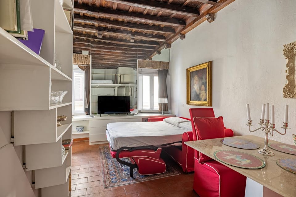 Elegant Studio in the Center Apartment in Rome