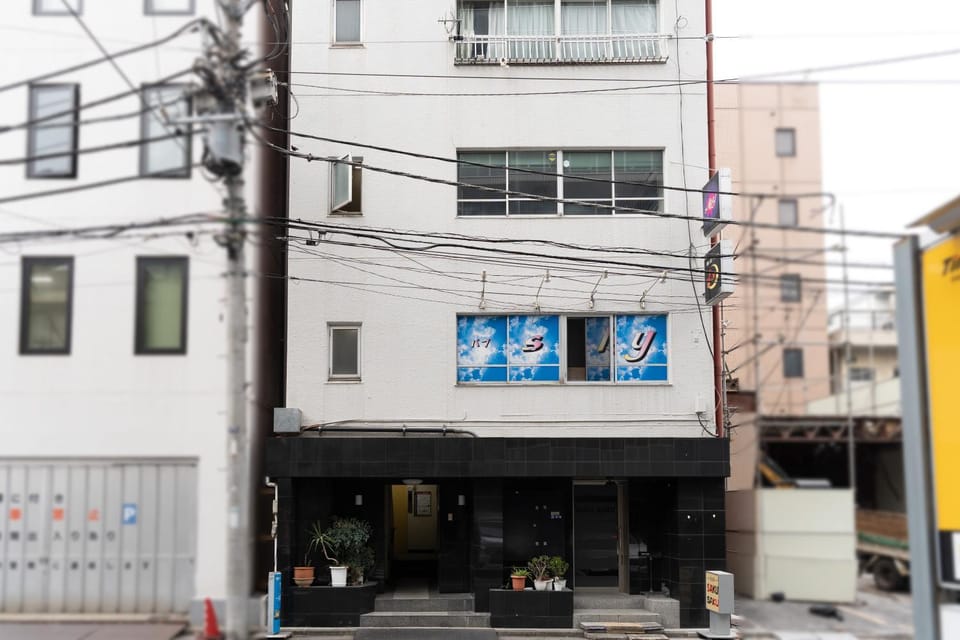 Property building, Day
