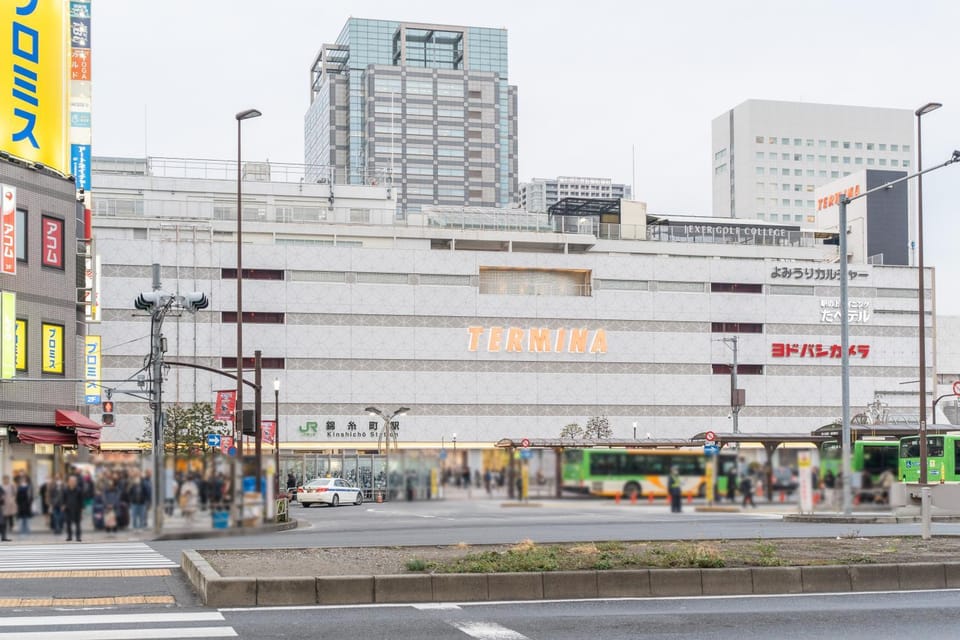 Property building, Day, Street view