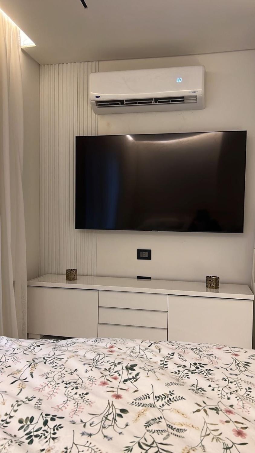 استديو فندقي بجوار سيتي ستارز مدينه نصر Apartment in Cairo Governorate