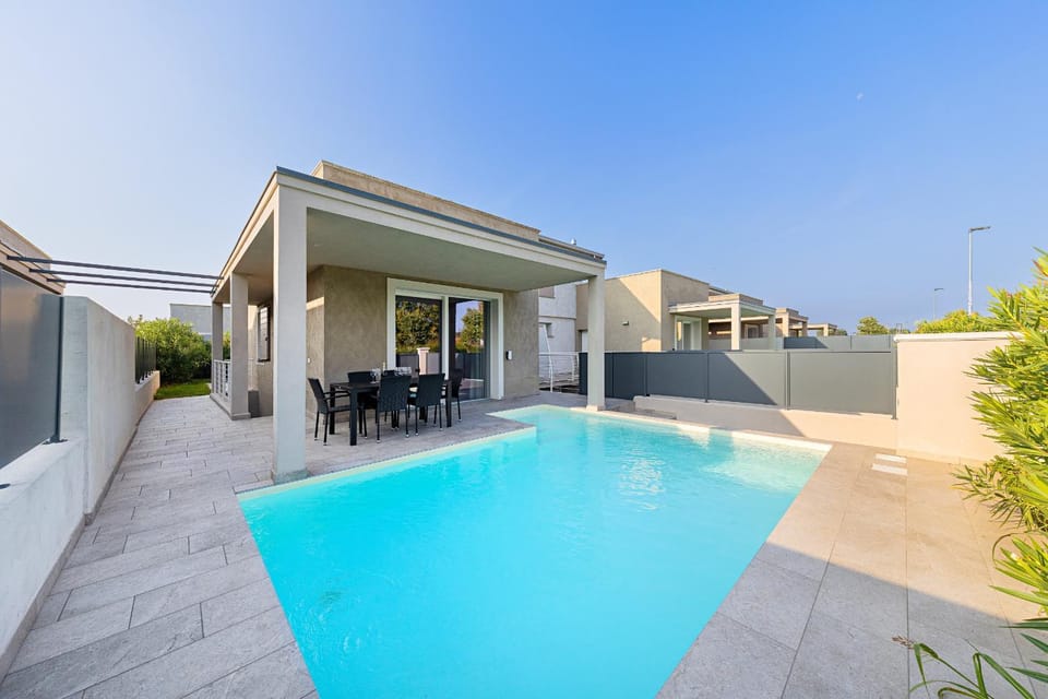 Property building, Patio, Swimming pool