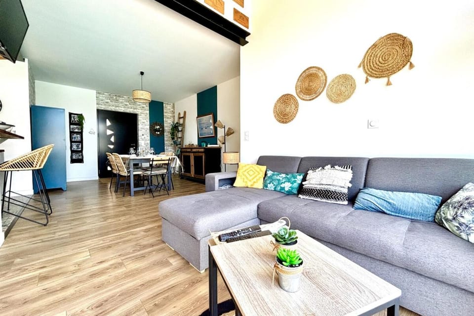 Air-conditioned house with swimming pool Villa in Gujan-Mestras