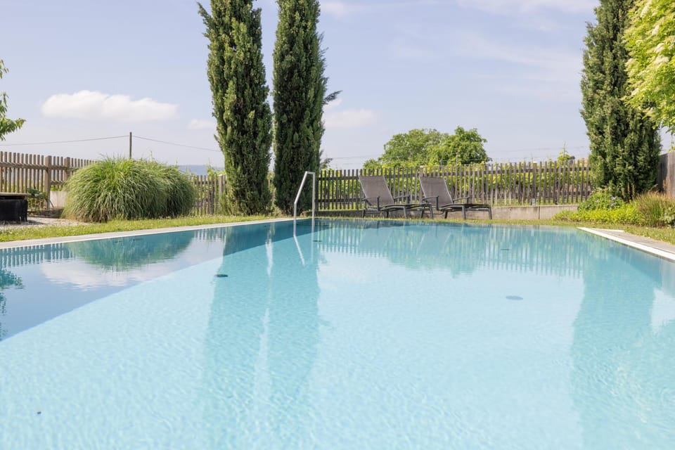 Swimming pool, sunbed