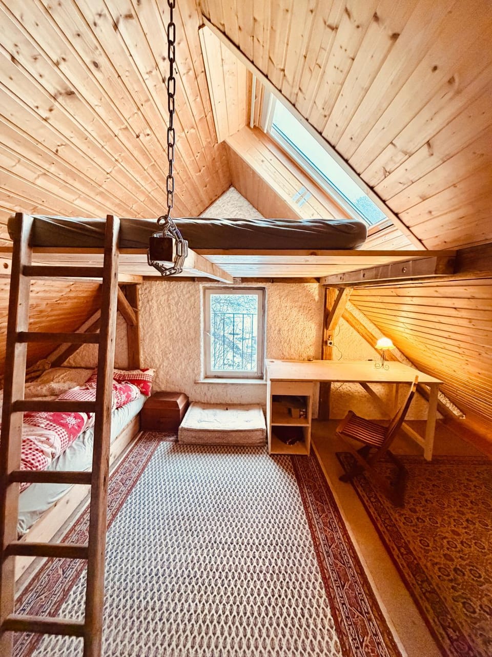 Bed, Photo of the whole room, Bedroom, bunk bed
