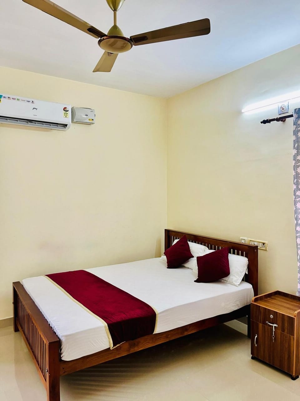 Bed, Bedroom, air conditioner