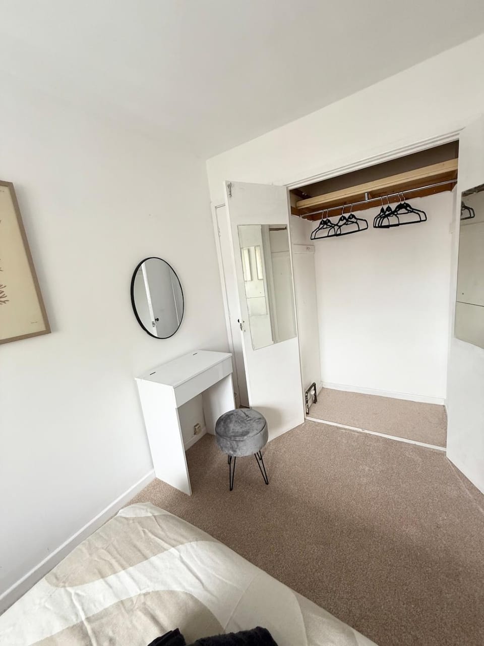 Lovely 2 Bed End Terrace - Private Parking - Garden House in Cardiff