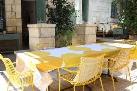 New Beautiful Near Mamilla Apartment in Jerusalem