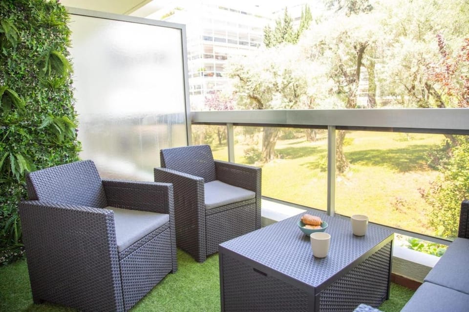 Beautiful vacation apartment - Swimming pool - Parking Apartment in Antibes