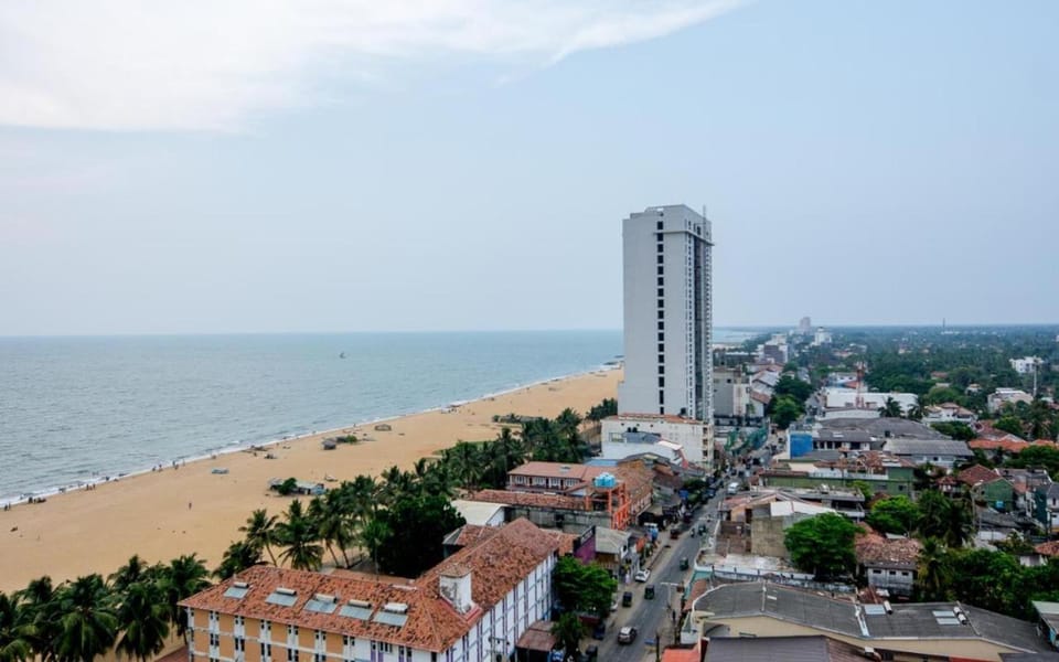SeaVista Studios Apartment in Negombo