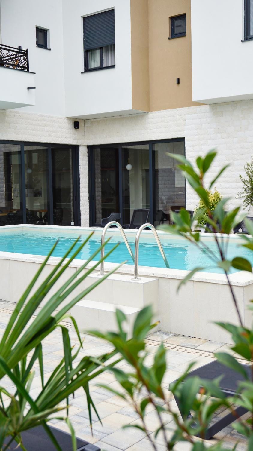Pool view, Swimming pool