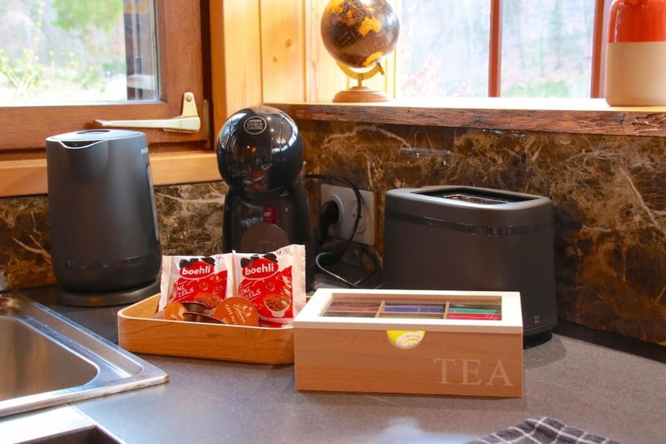 Coffee/tea facilities, Kitchen or kitchenette, toaster