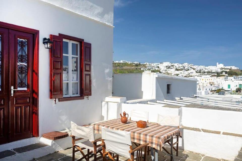 Traditional house in Sifnos House in Milos